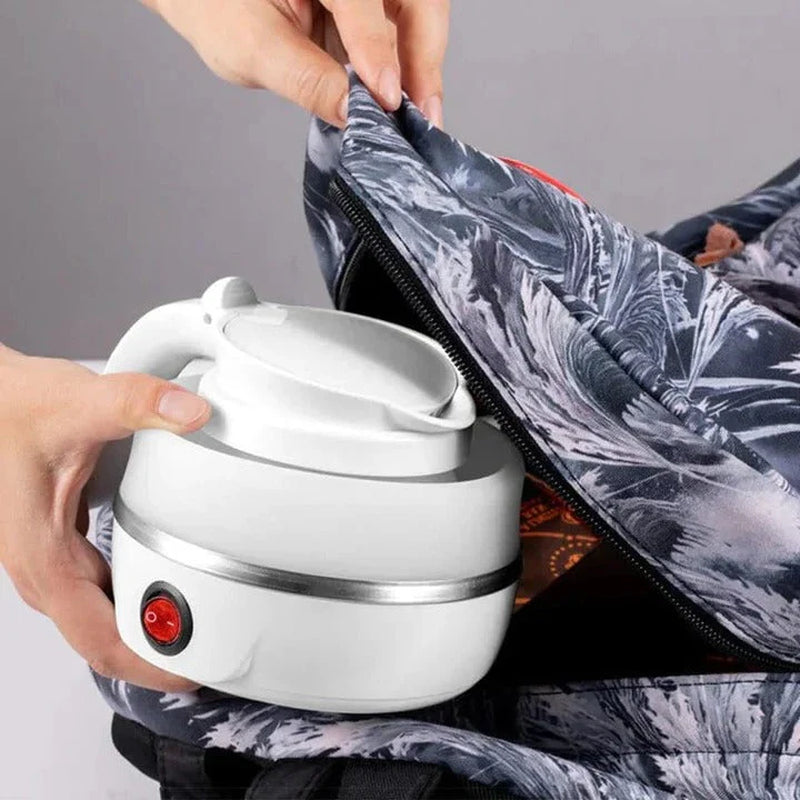 Compact Travel Kettle with Collapsible Design